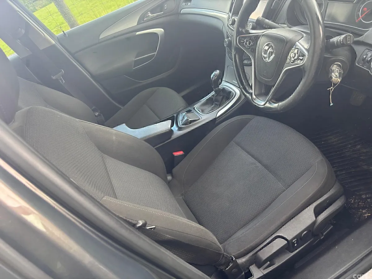 Vauxhall Insignia Hatchback, Diesel, 2014, Grey