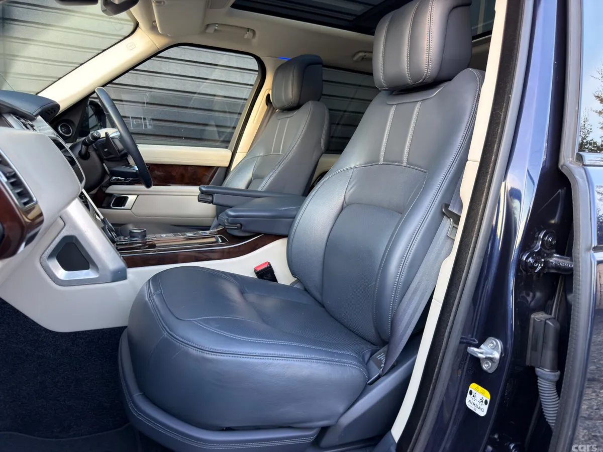 Land Rover Range Rover SUV, Petrol Plug-in Hybrid, 2018, Blue