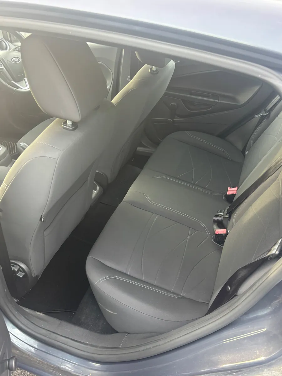 Ford Fiesta Hatchback, Petrol, 2015, Blue