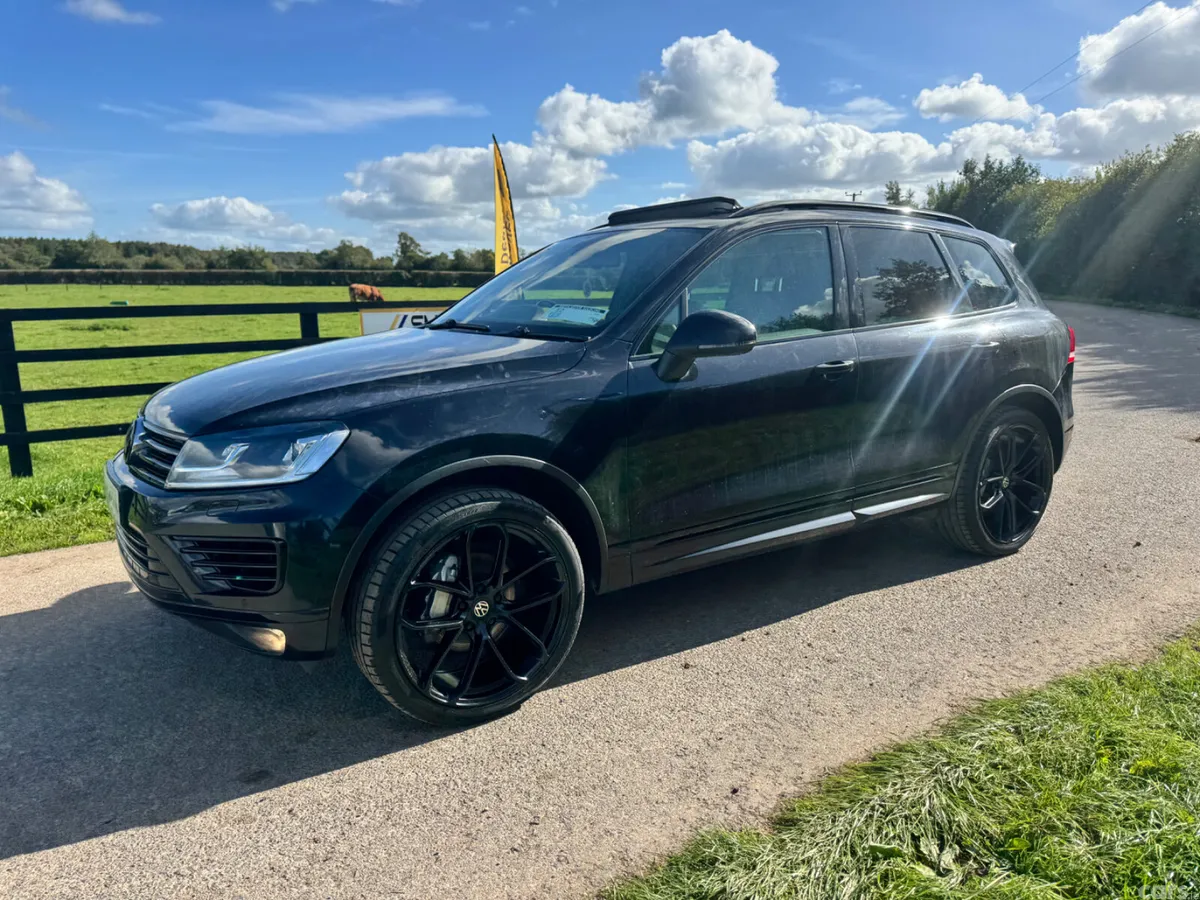 151 Volkswagen Touareg R-Line 2 Seater*****, Raharney