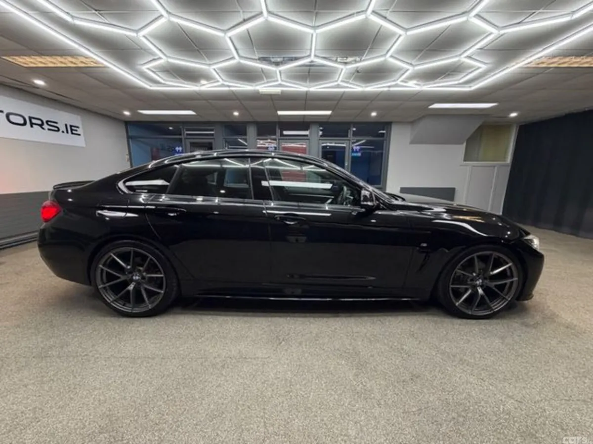 BMW 4-Series Coupe, Petrol, 2019, Black