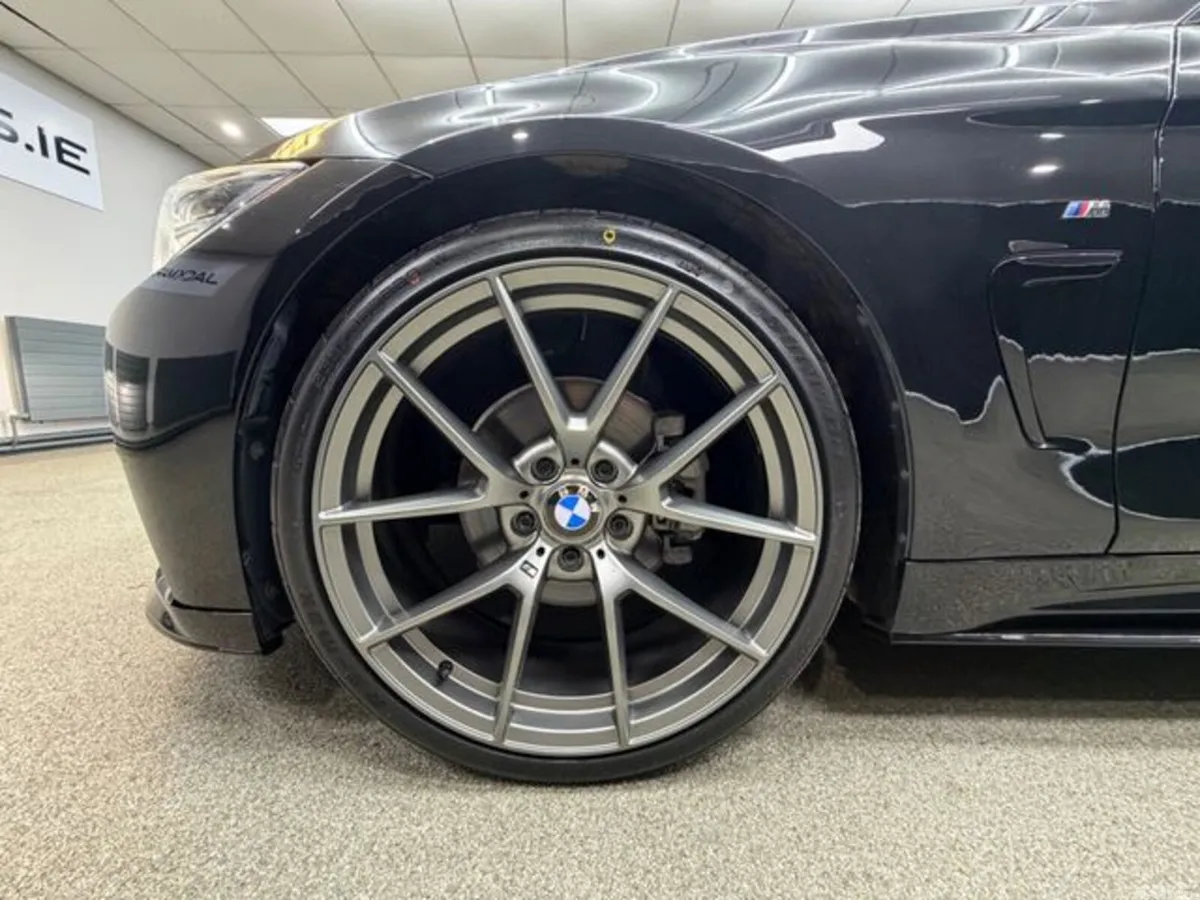 BMW 4-Series Coupe, Petrol, 2019, Black