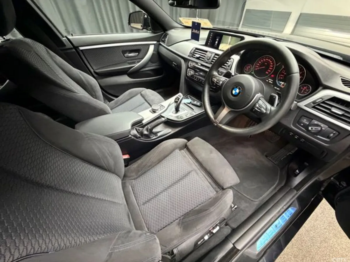 BMW 4-Series Coupe, Petrol, 2019, Black