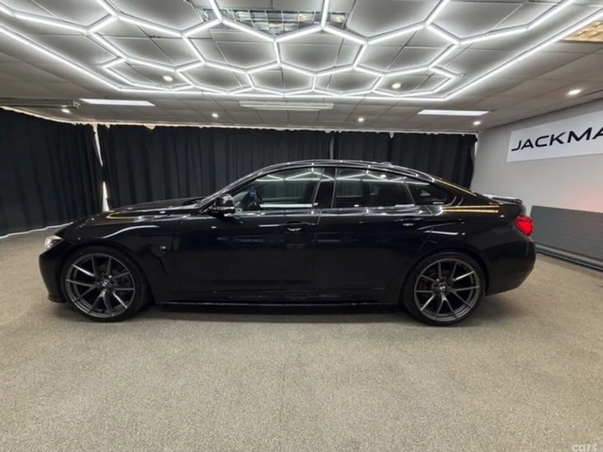 BMW 4-Series Coupe, Petrol, 2019, Black