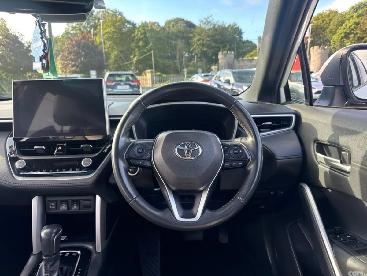 Toyota Corolla Cross SUV, Petrol Hybrid, 2023, White