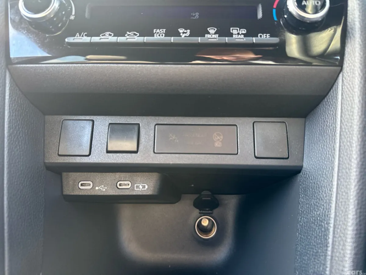 Toyota Yaris Cross SUV, Petrol Hybrid, 2026, Grey