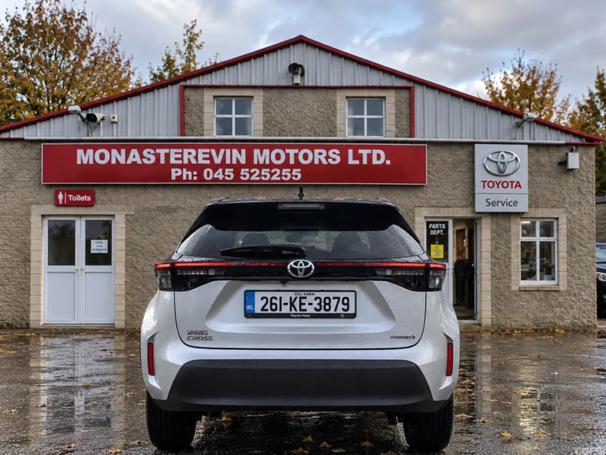 Toyota Yaris Cross SUV, Petrol Hybrid, 2026, Grey
