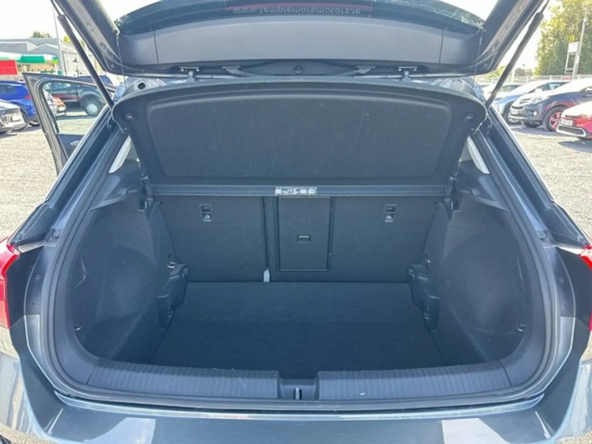 Volkswagen T-Roc Estate, Diesel, 2021, Grey