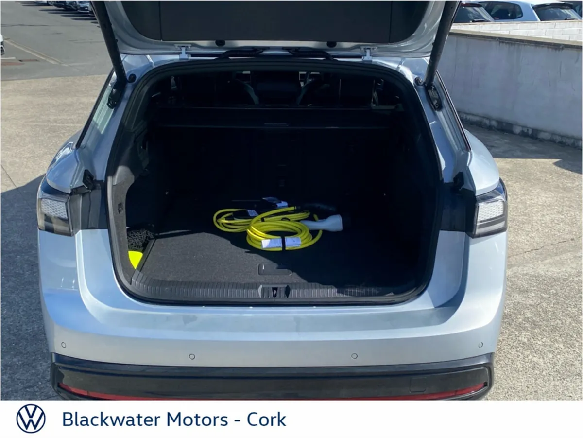 Volkswagen ID.7 Hatchback, Electric, 2026, Grey