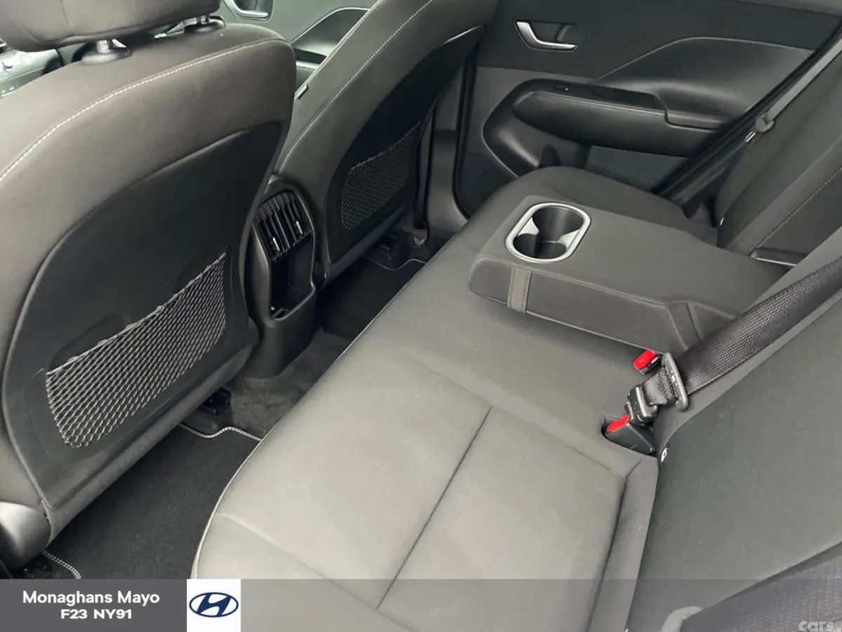 Hyundai KONA MPV, Petrol Hybrid, 2026, White