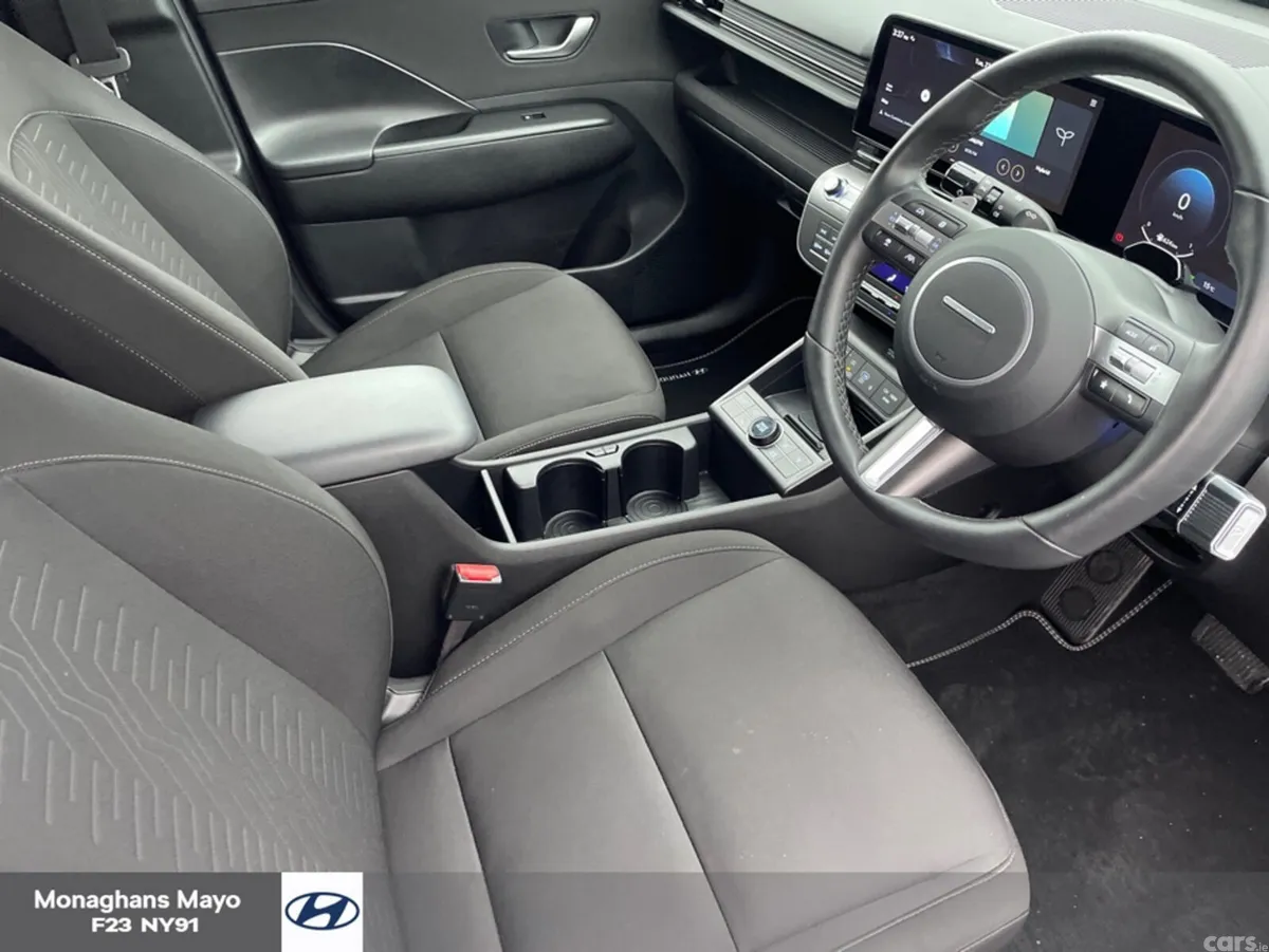 Hyundai KONA MPV, Petrol Hybrid, 2026, White