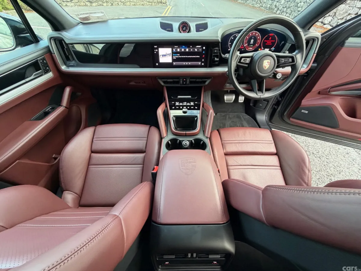 Porsche Cayenne SUV, Petrol Plug-in Hybrid, 2024, Grey