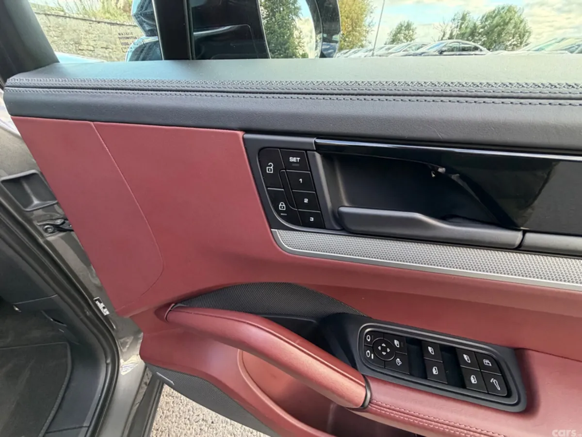 Porsche Cayenne SUV, Petrol Plug-in Hybrid, 2024, Grey