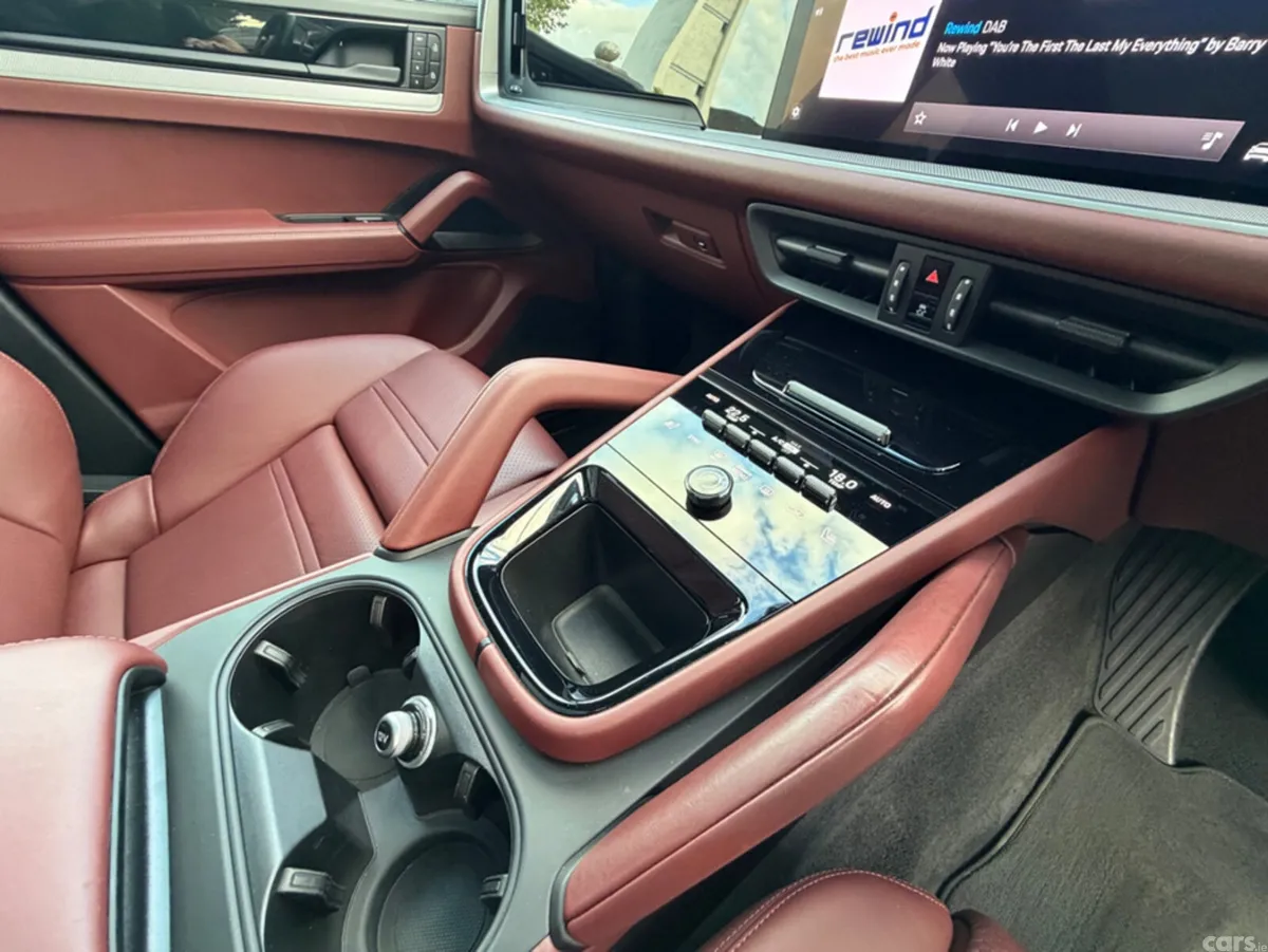 Porsche Cayenne SUV, Petrol Plug-in Hybrid, 2024, Grey