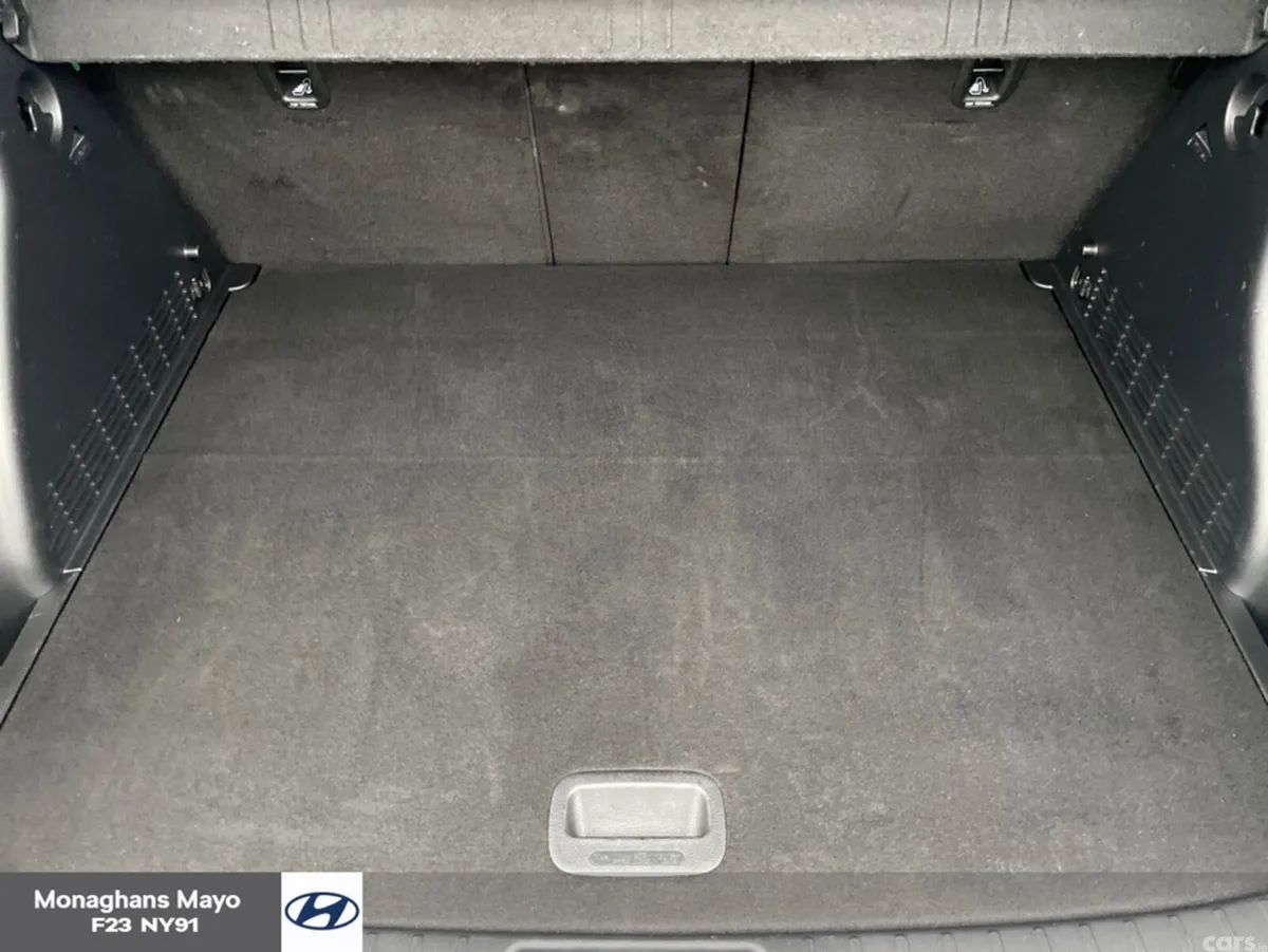 Hyundai KONA MPV, Petrol Hybrid, 2026, White