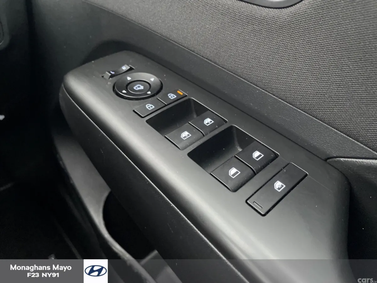 Hyundai KONA MPV, Petrol Hybrid, 2026, White