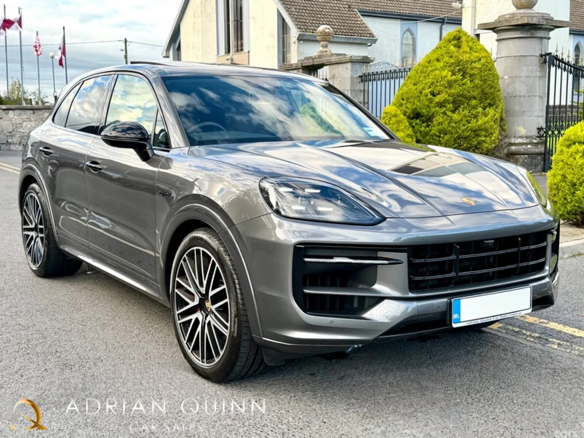 Porsche Cayenne SUV, Petrol Plug-in Hybrid, 2024, Grey