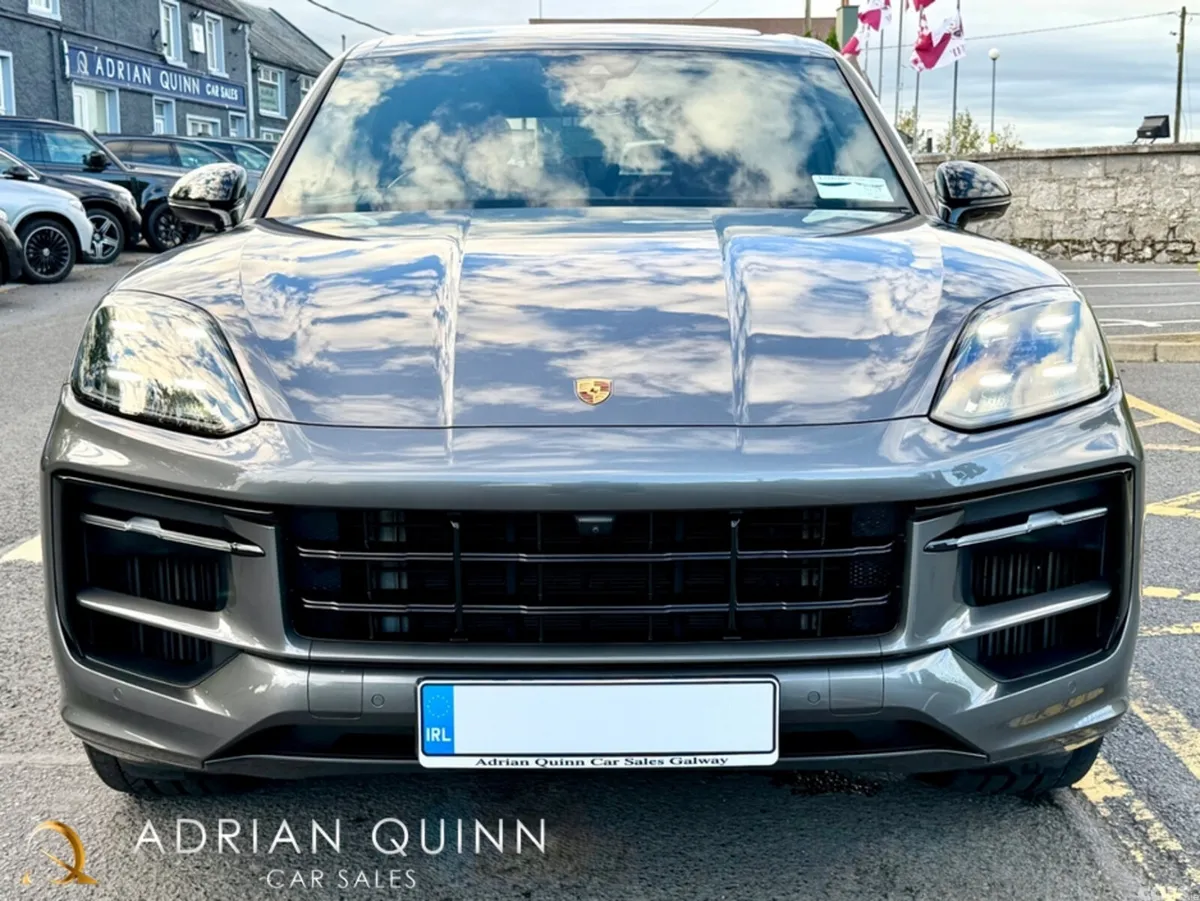 Porsche Cayenne SUV, Petrol Plug-in Hybrid, 2024, Grey