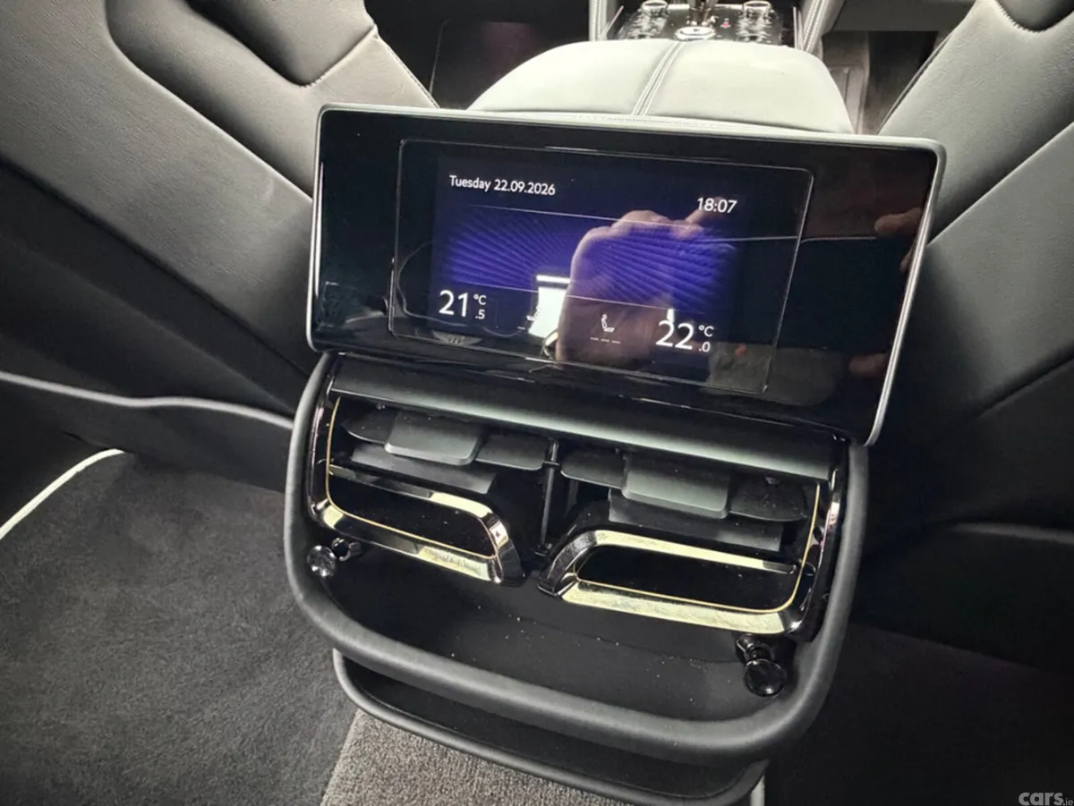 Bentley Flying Spur Saloon, Petrol Plug-in Hybrid, 2025, Grey