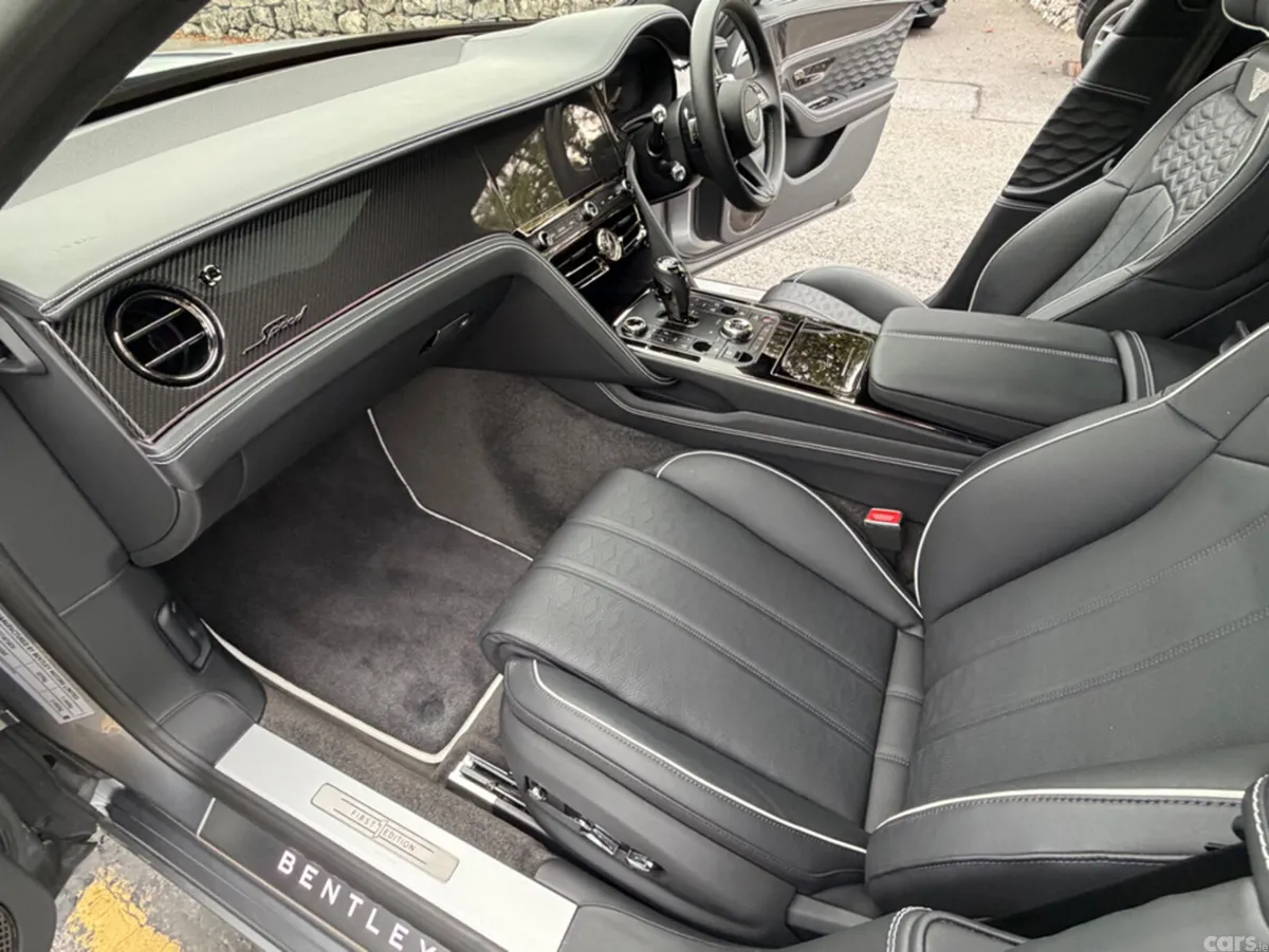 Bentley Flying Spur Saloon, Petrol Plug-in Hybrid, 2025, Grey