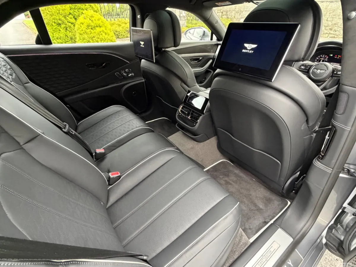 Bentley Flying Spur Saloon, Petrol Plug-in Hybrid, 2025, Grey