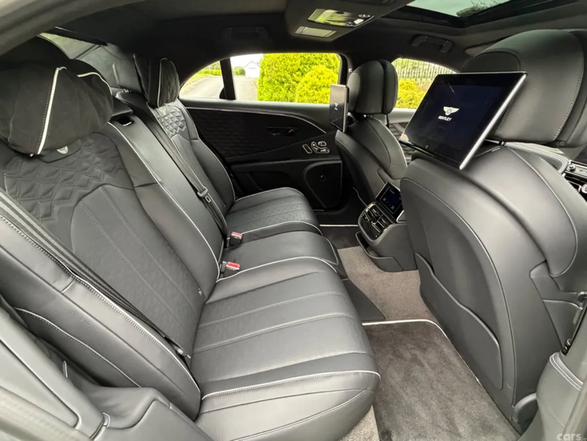 Bentley Flying Spur Saloon, Petrol Plug-in Hybrid, 2025, Grey