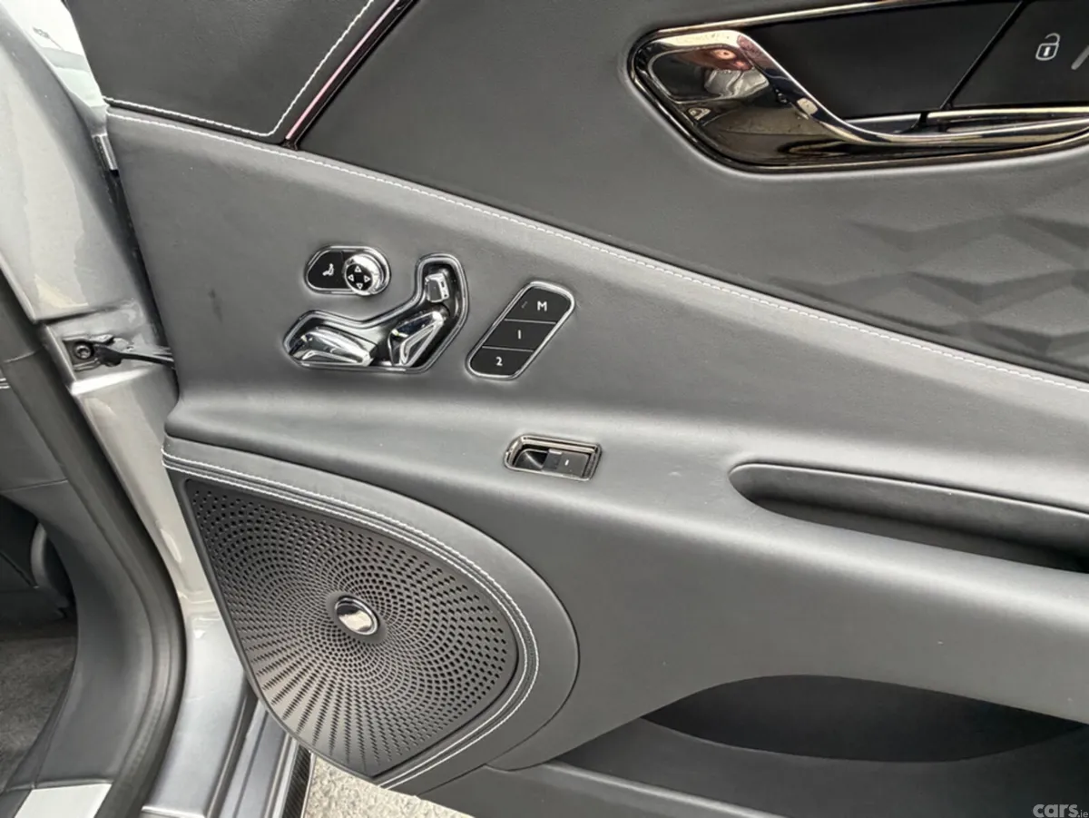 Bentley Flying Spur Saloon, Petrol Plug-in Hybrid, 2025, Grey