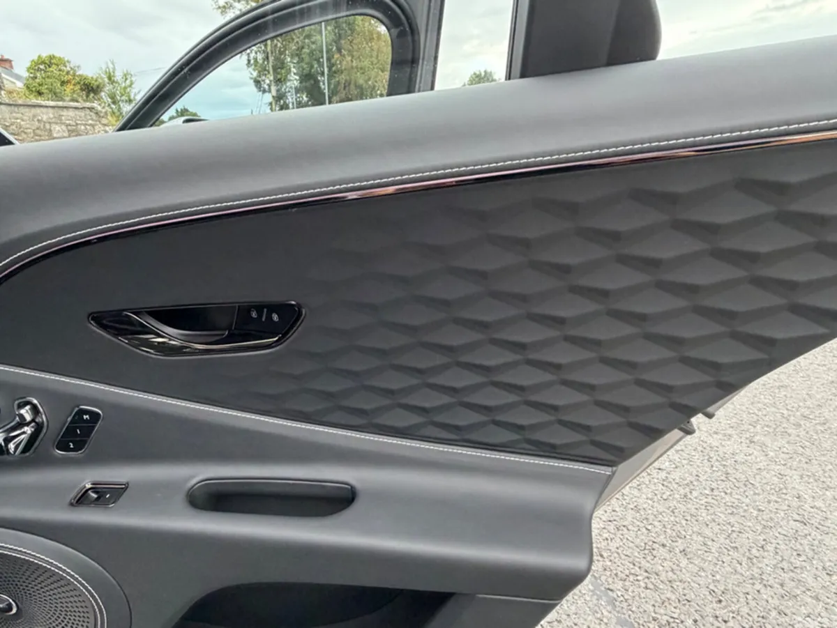 Bentley Flying Spur Saloon, Petrol Plug-in Hybrid, 2025, Grey