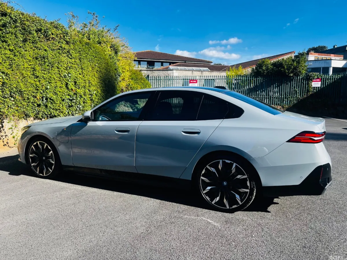 BMW i5 Saloon, Electric, 2023, Grey