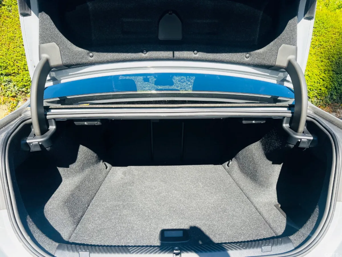 BMW i5 Saloon, Electric, 2023, Grey