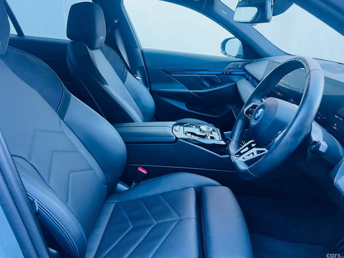 BMW i5 Saloon, Electric, 2023, Grey