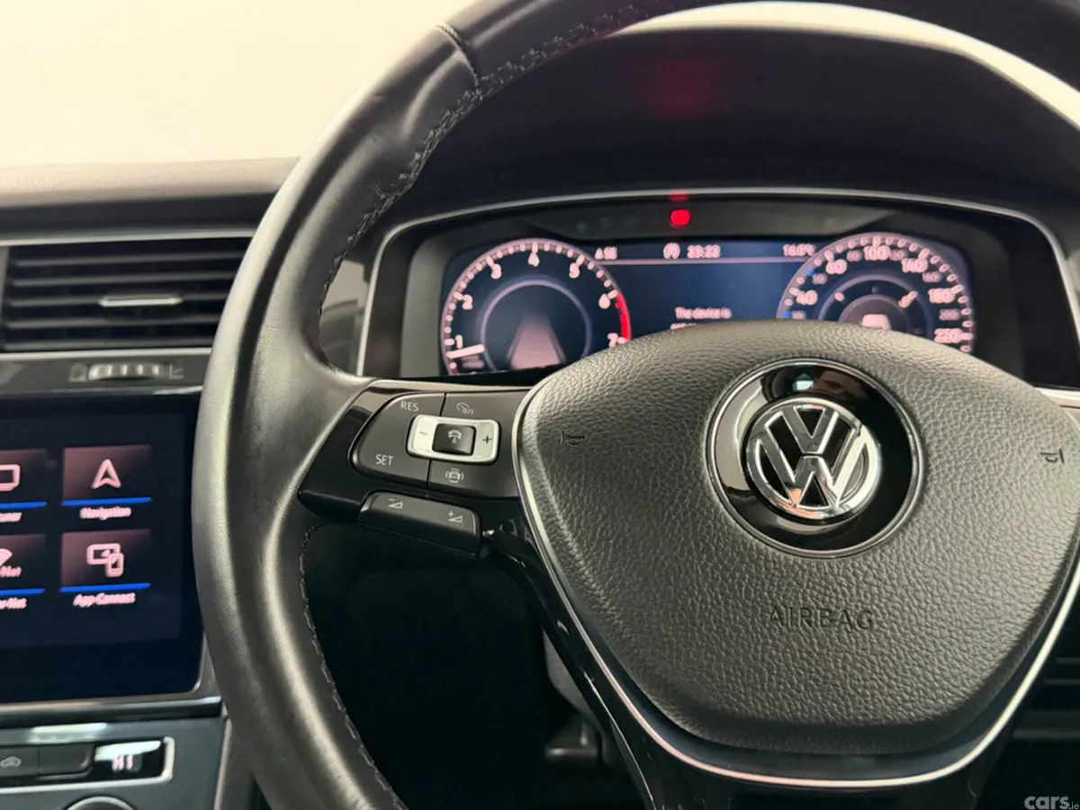Volkswagen Golf Hatchback, Petrol, 2019, White