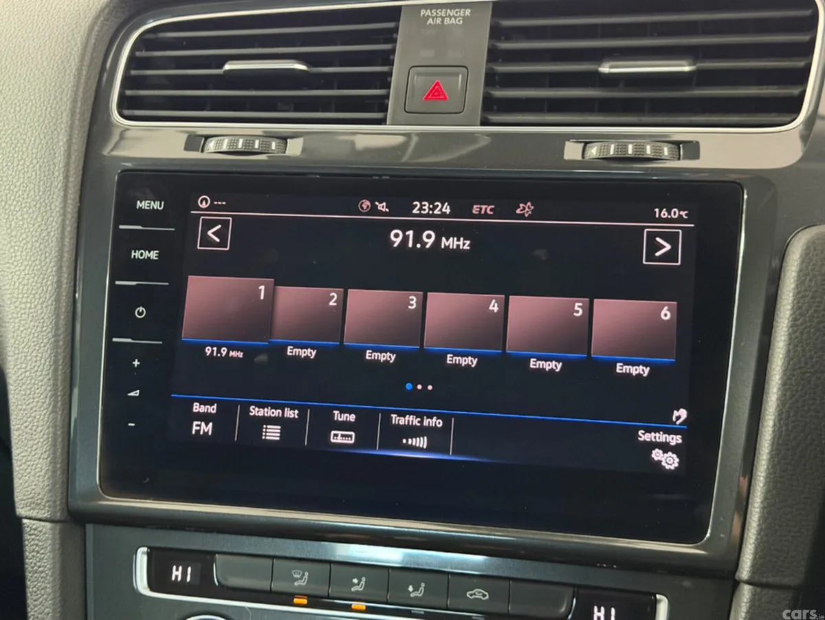 Volkswagen Golf Hatchback, Petrol, 2019, White