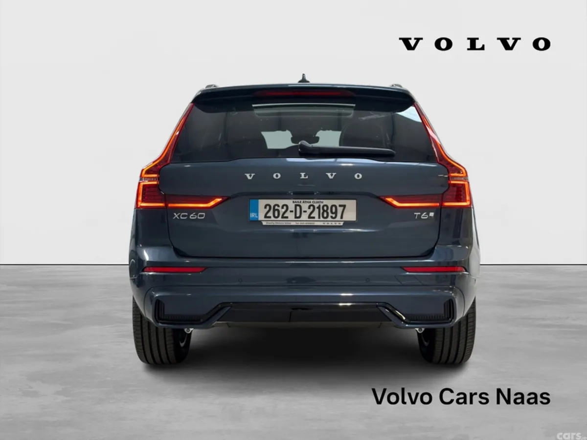 Volvo XC60 SUV, Petrol Plug-in Hybrid, 2026, Blue