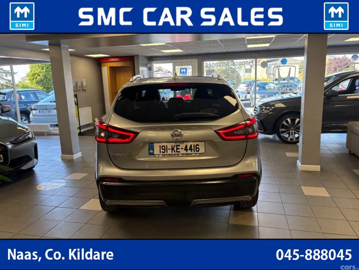 Nissan Qashqai MPV, Diesel, 2019, Silver