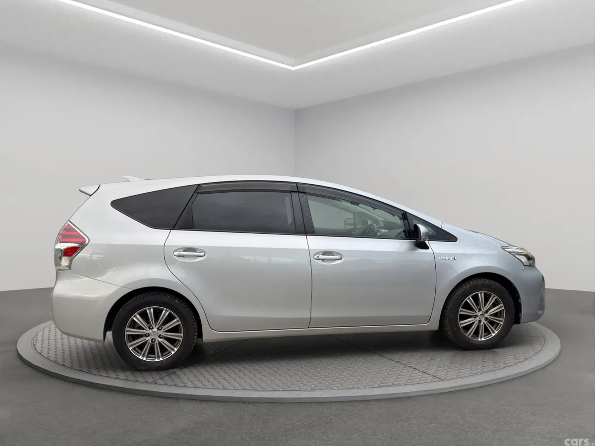 Toyota Prius MPV, Petrol Hybrid, 2015, Silver