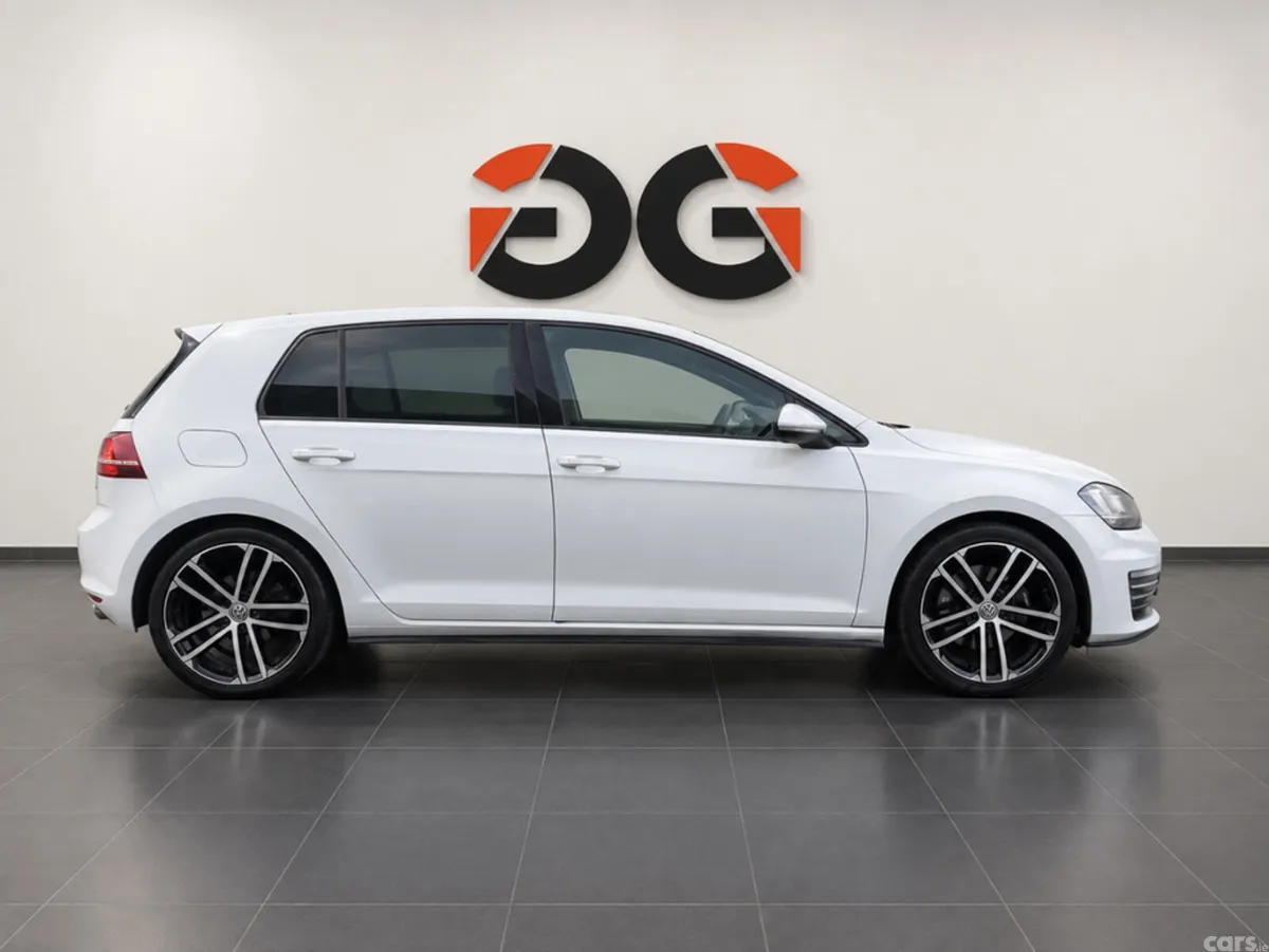 Volkswagen Golf Hatchback, Diesel, 2016, White