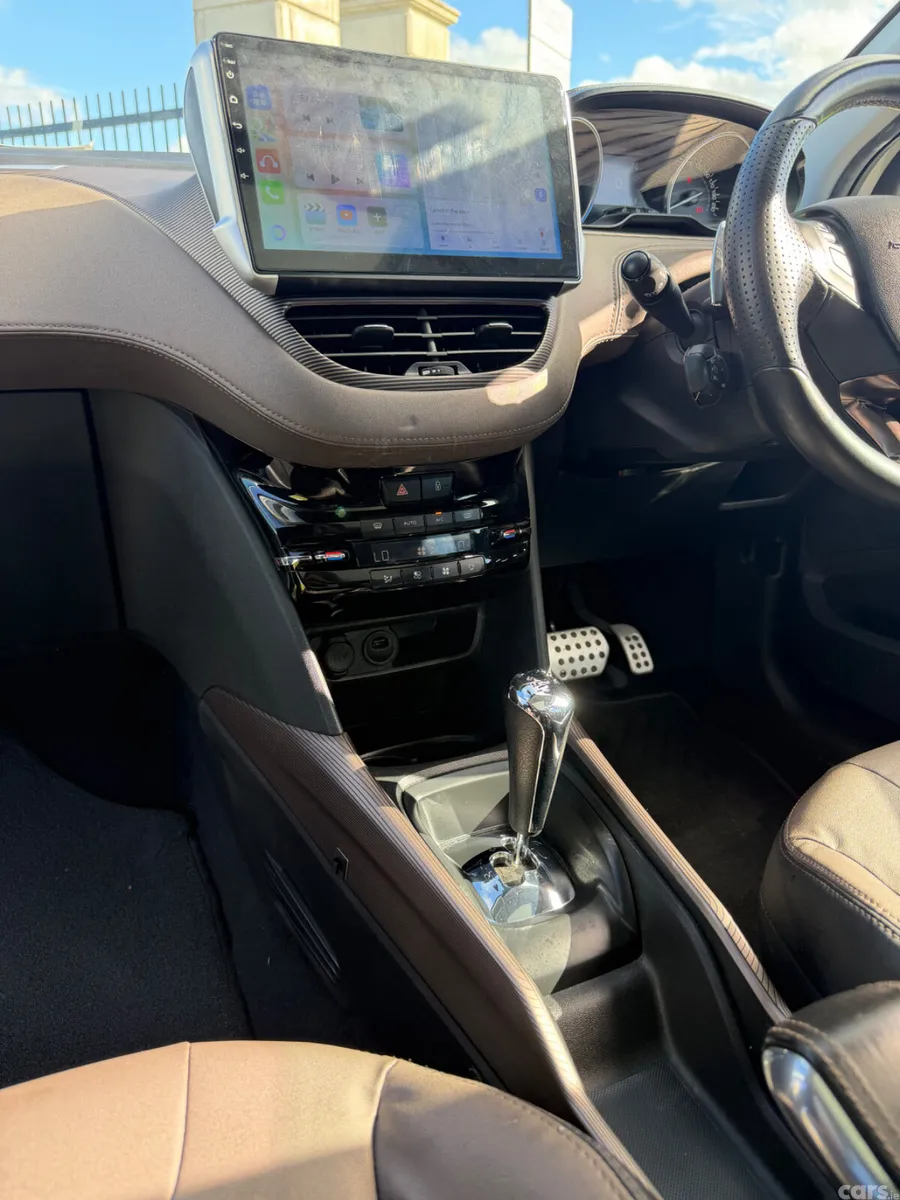 Peugeot 2008 SUV, Petrol, 2015, White