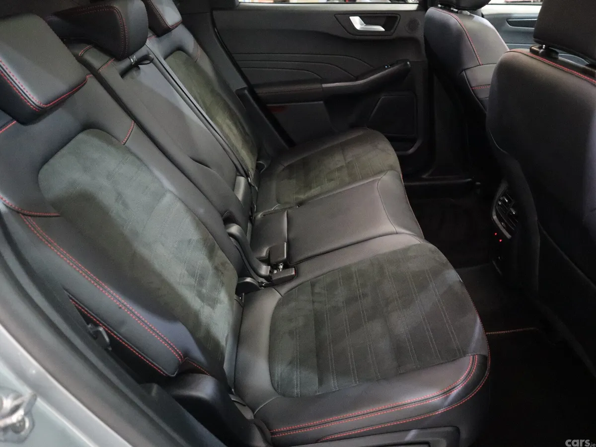 Ford Kuga SUV, Petrol Hybrid, 2023, Silver