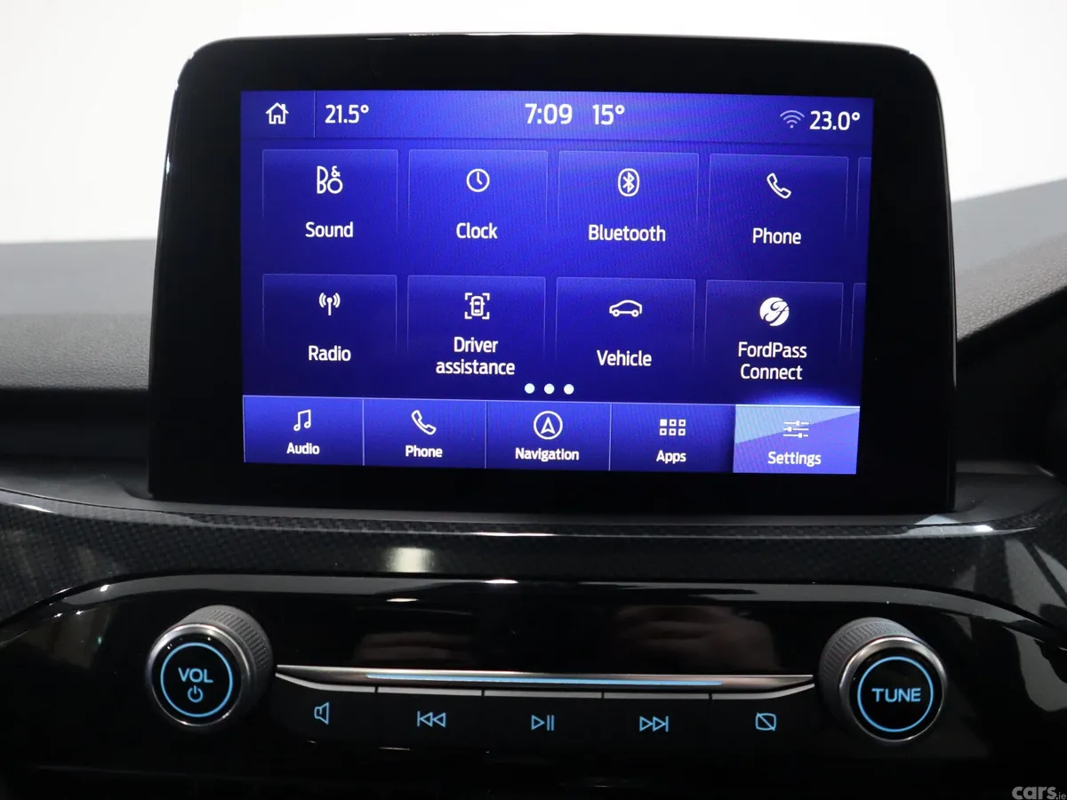 Ford Kuga SUV, Petrol Hybrid, 2023, Silver