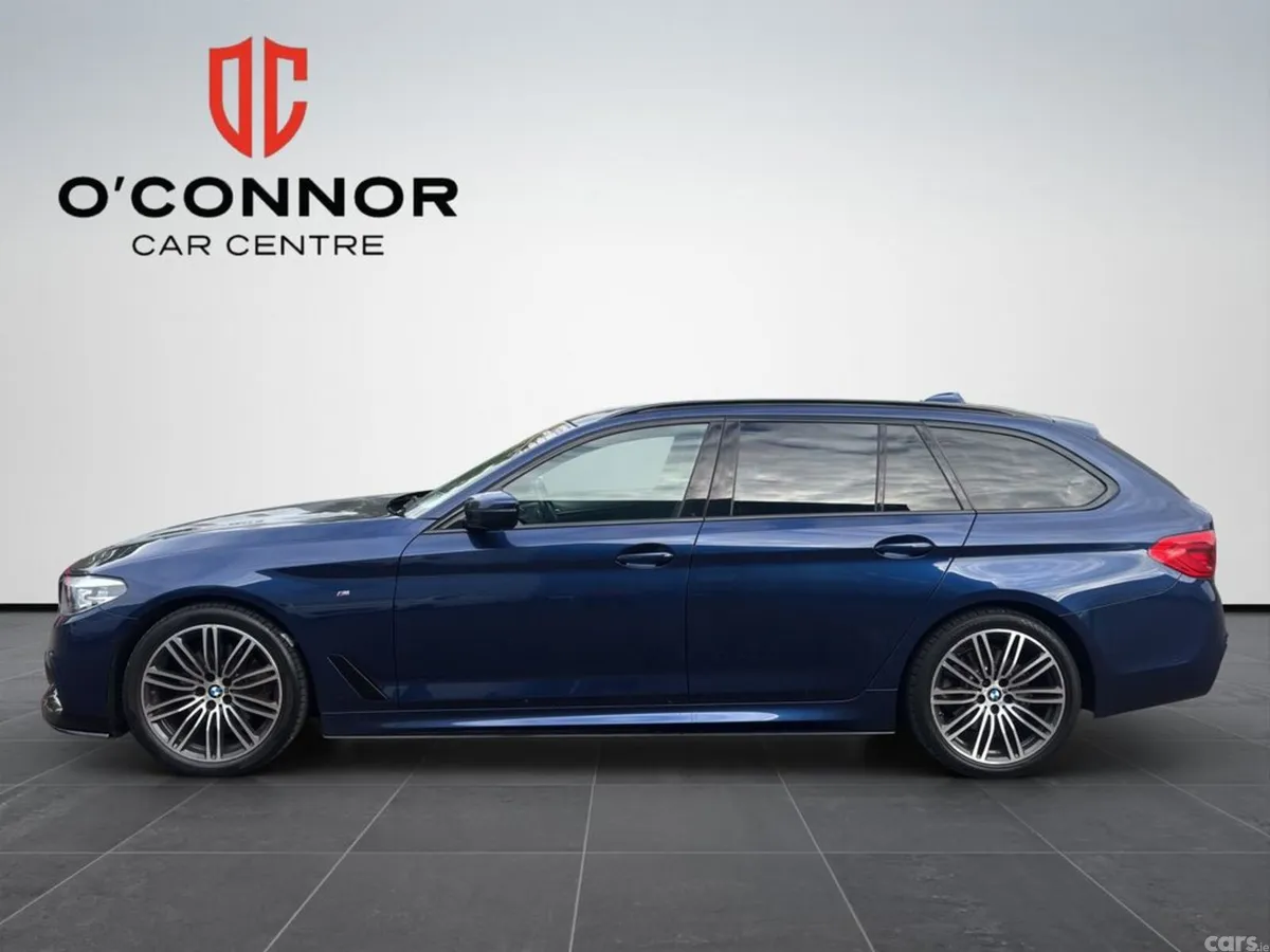 BMW 5-Series Estate, Diesel, 2019, Blue