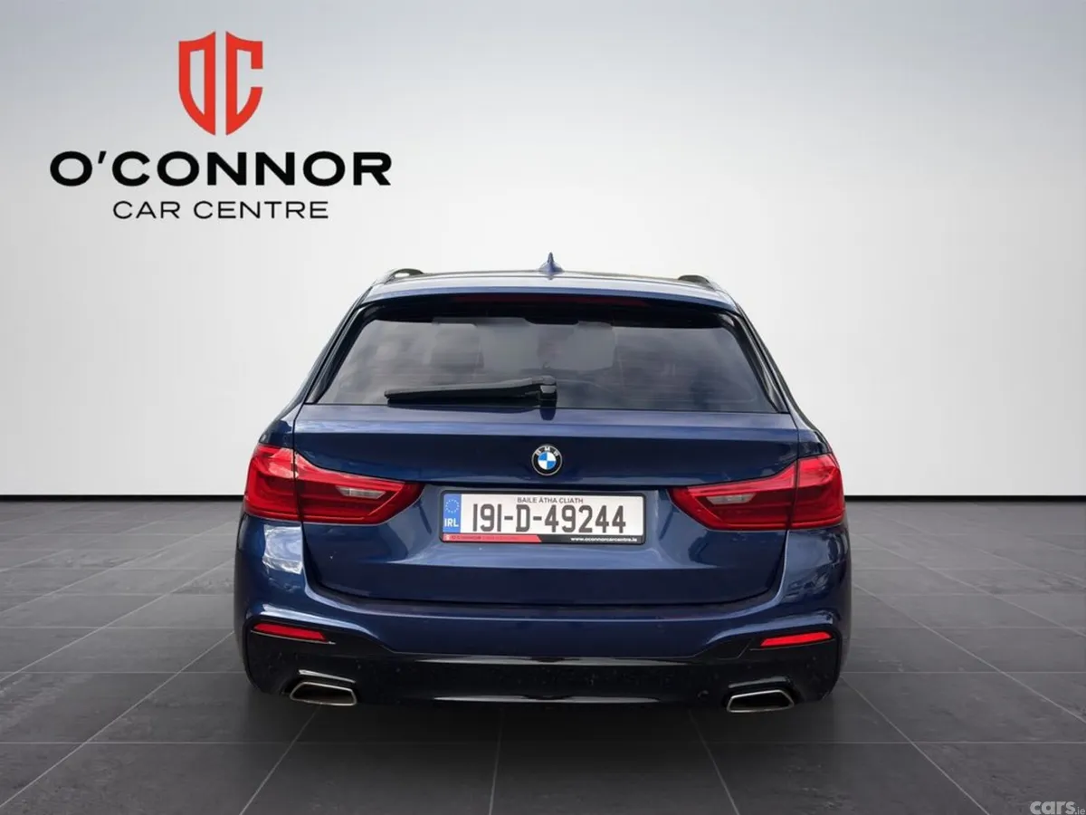 BMW 5-Series Estate, Diesel, 2019, Blue