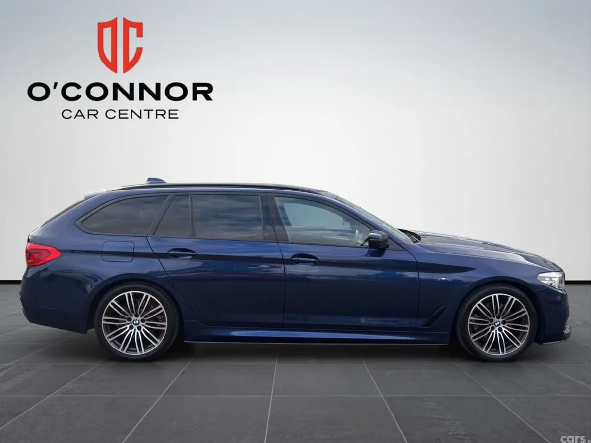 BMW 5-Series Estate, Diesel, 2019, Blue