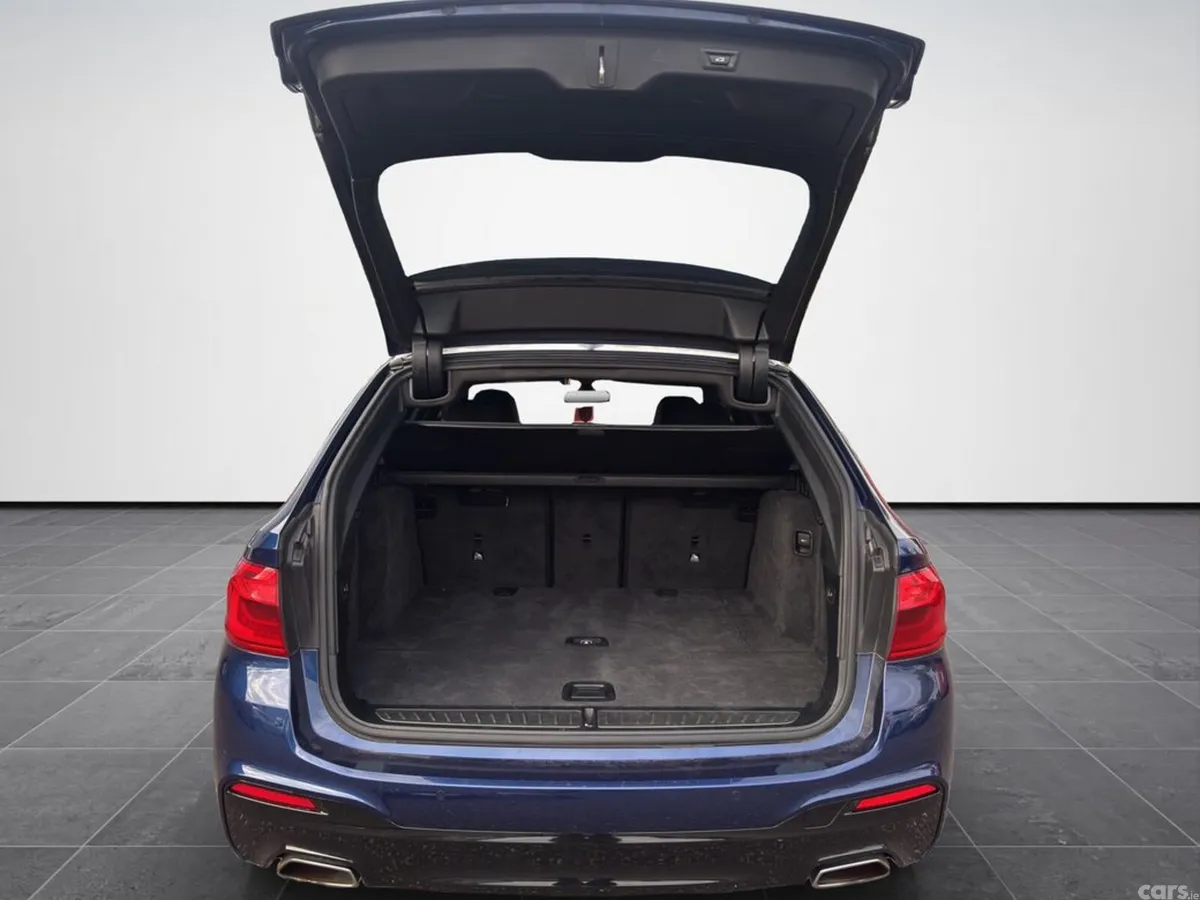 BMW 5-Series Estate, Diesel, 2019, Blue