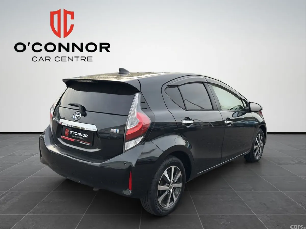 Toyota Aqua Hatchback, Petrol Hybrid, 2019, Black
