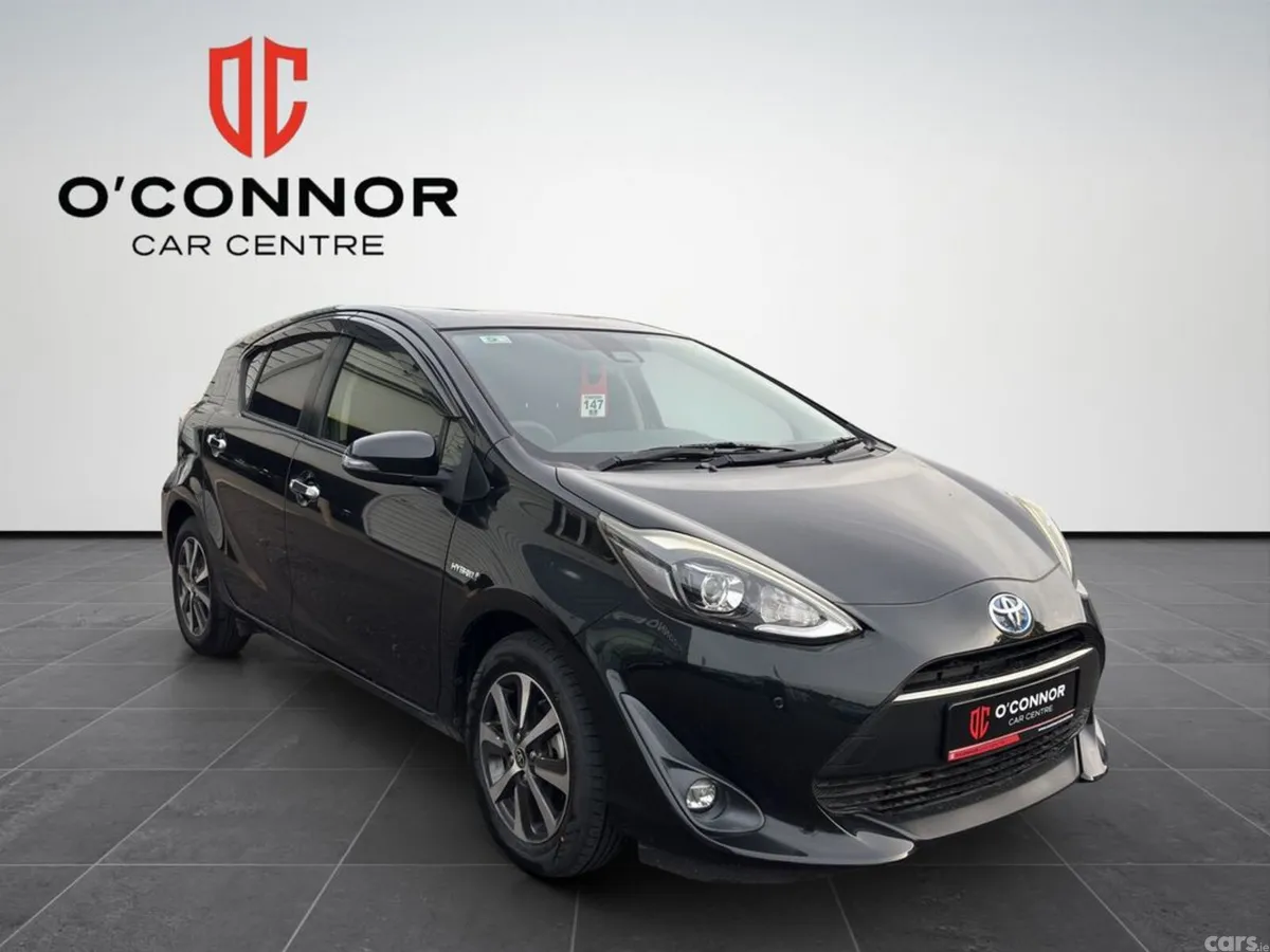 Toyota Aqua Hatchback, Petrol Hybrid, 2019, Black