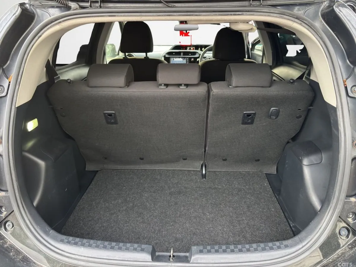 Toyota Aqua Hatchback, Petrol Hybrid, 2019, Black