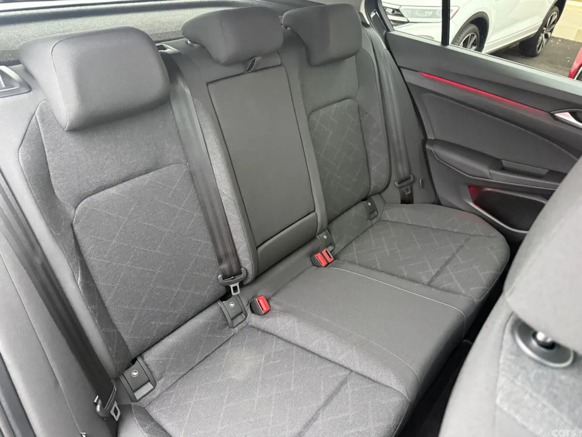 Volkswagen Golf Hatchback, Diesel, 2023, Grey