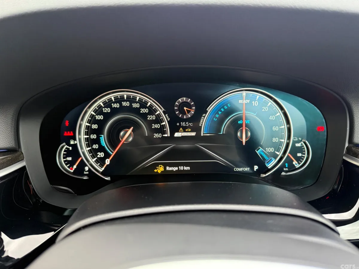 BMW 5-Series Saloon, Petrol Plug-in Hybrid, 2017, Black