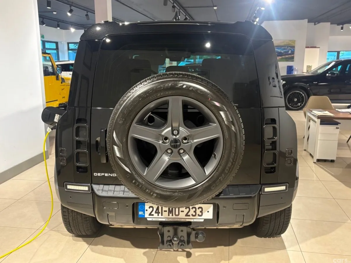Land Rover Defender SUV, Petrol Plug-in Hybrid, 2024, Black